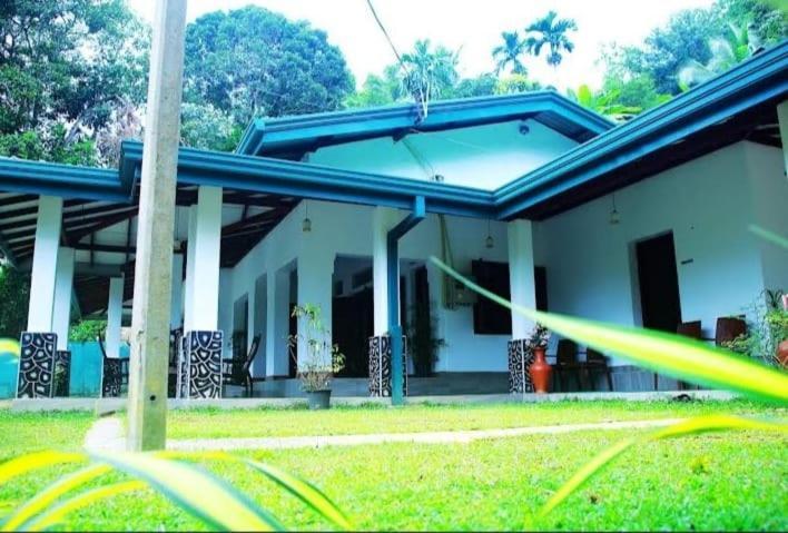 Salmanel Resort Ratnapura Eksteriør billede