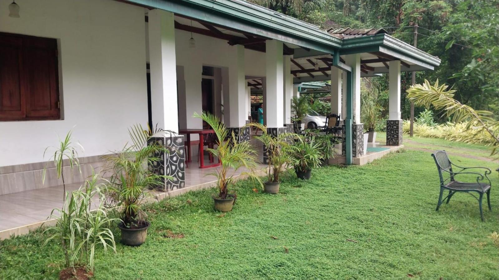 Salmanel Resort Ratnapura Eksteriør billede